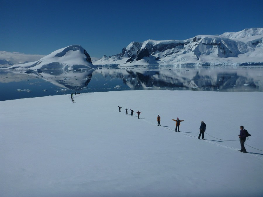 Antarctica - Basecamp - free camping, kayaking, snowshoe/hiking, mountaineering, photo workshop - gallery 15