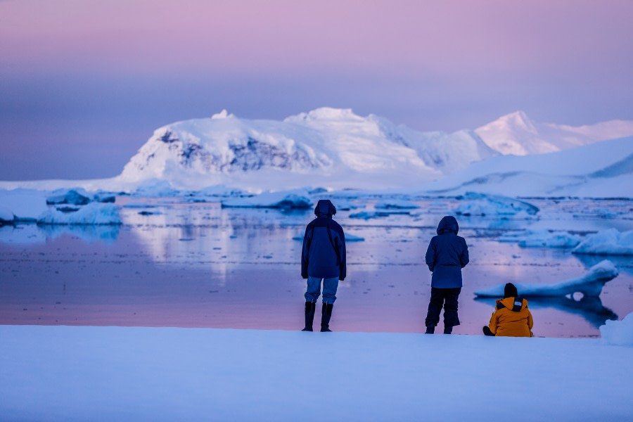 Antarctica - Basecamp - free camping, kayaking, snowshoe/hiking, photo workshop, mountaineering - gallery 21