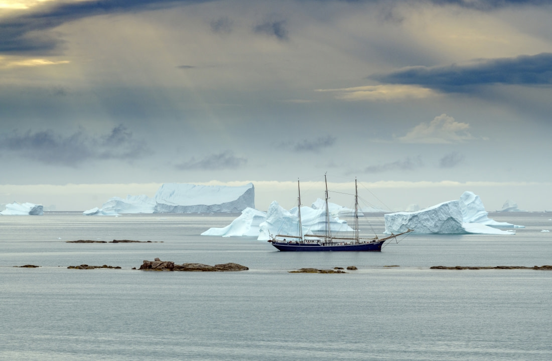 East Greenland, Scoresby Sund - Aurora Borealis, Fly & Sail - gallery 0