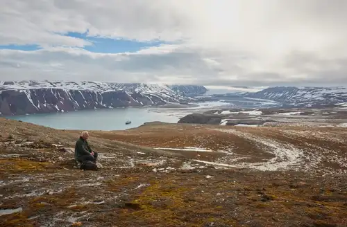 North Spitsbergen Explorer - Versatile landscapes, sea ice & wildlife - Summer Solstice - gallery 3