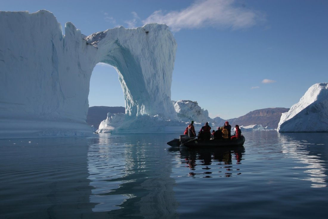 Northeast Greenland Extreme -  Aurora Borealis - gallery 3