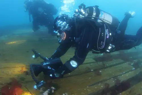 Wreck Diving in Antarctica - Nexta Expeditions