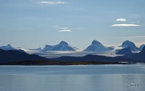 The Arctic Borderland of Kongsfjorden, Svalbard - Nexta Expeditions