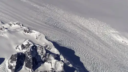 Ice streams and lakes under the Greenland Ice Sheet - Nexta Expeditions