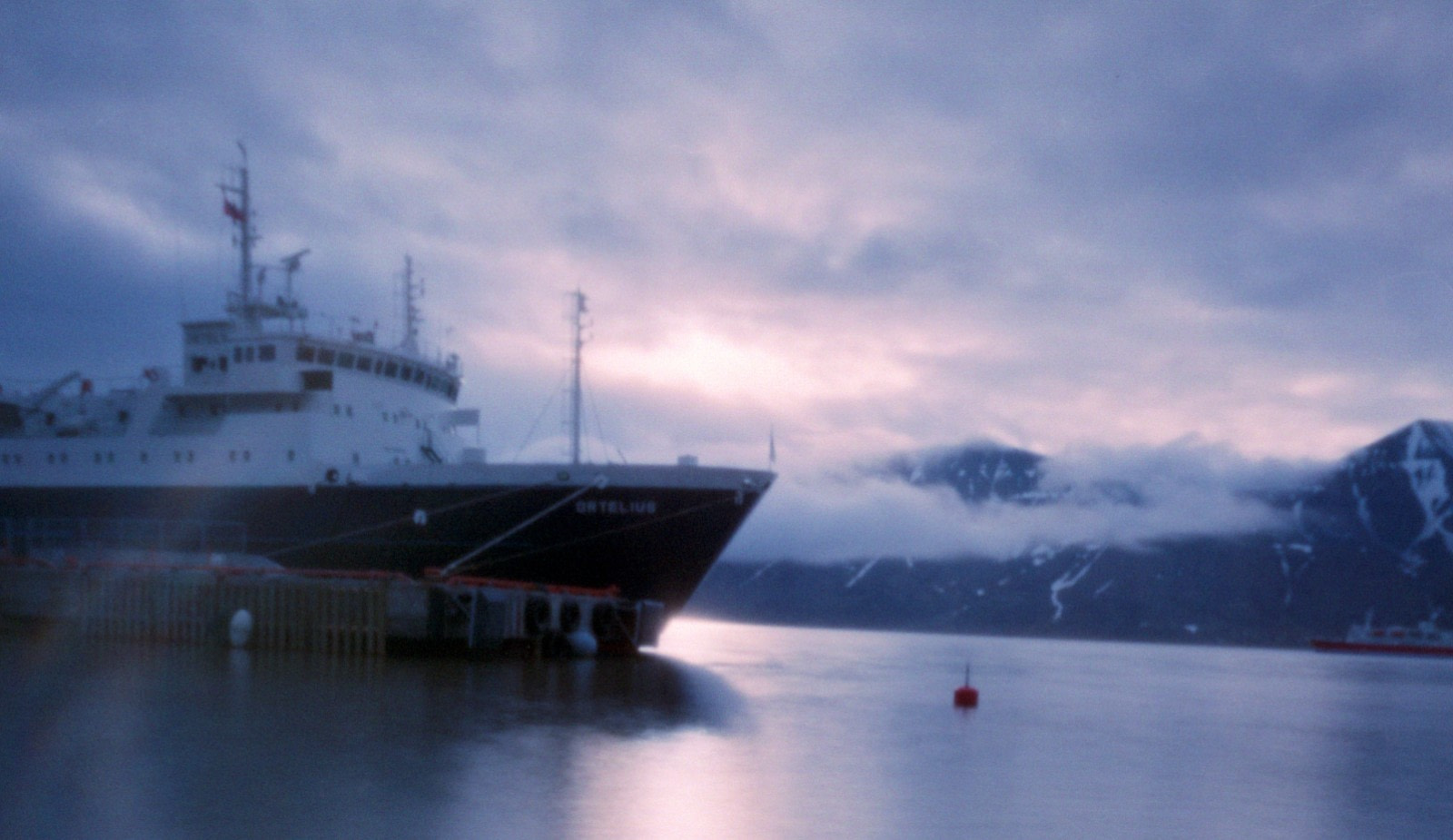 Solargraphy & Pin Hole photography in the Arctic