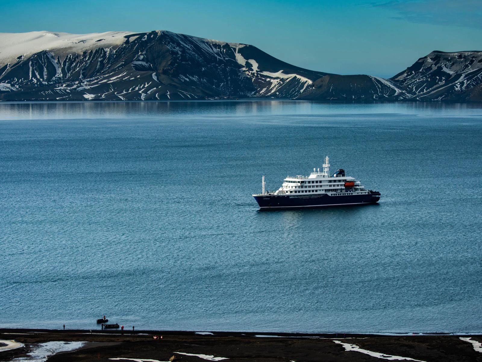 Antarctica - Basecamp - free camping, kayaking, snowshoe/hiking, mountaineering, photo workshop - gallery 3