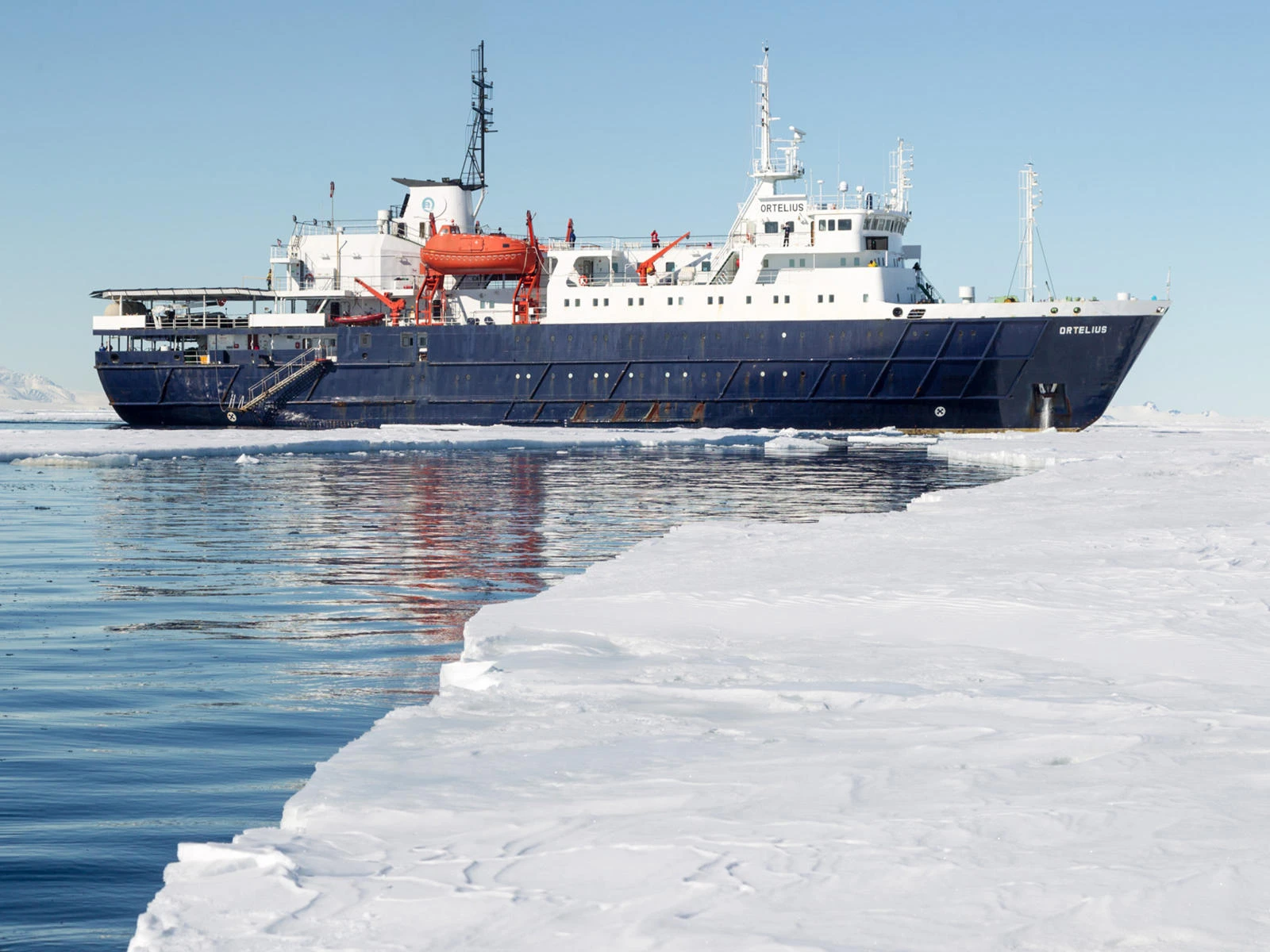 Weddell Sea – In search of the Emperor Penguin, incl. helicopters - gallery 6