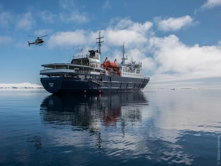 Antarctica - Discovery and learning voyage + navigational workshop - gallery 12