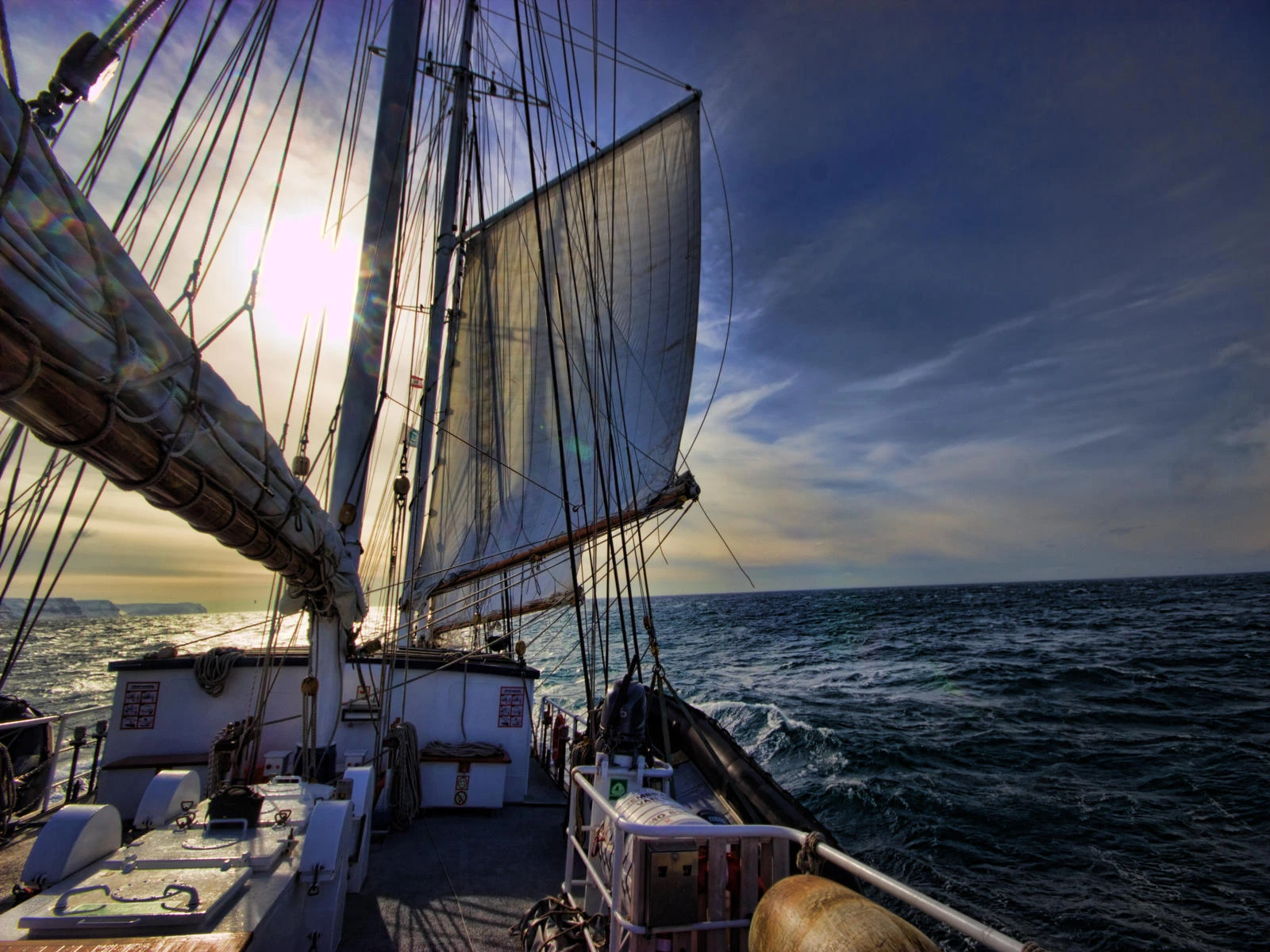 East Greenland, Scoresby Sund - Aurora Borealis, Fly & Sail - gallery 5