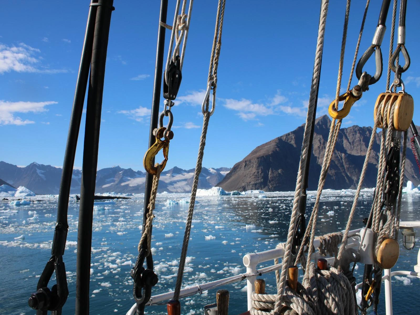 East Greenland, Scoresby Sund - Aurora Borealis, Fly & Sail - gallery 9